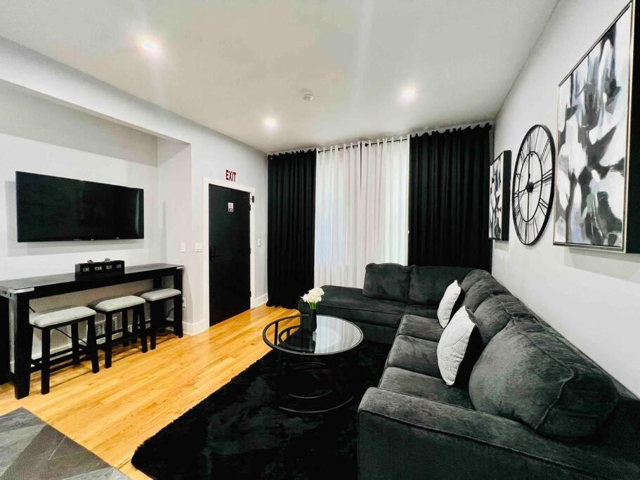 2 Bedroom Apartment, Close To Nyc & Downtown Jc! เจอร์ซีย์ซิตี้ ภายนอก รูปภาพ